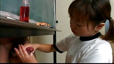 เพื่อนตรึงเลียและปลูกทารกรอยสัก. วิดีโอ โป