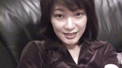 นักเรียนล่อลวงกระเจี๊ยวของครูด้วยความช่วยเหลือจากก้นแคบของเธอ วิดีโอ xxx18+