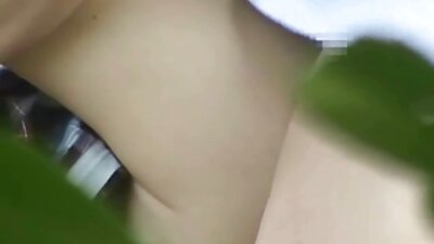 เขาเหวี่ยงหีของเขาและลงโทษภรรยารูตูดของเขาด้วยโรคมะเร็งผ่านถุงน่อง วิดีโอ คลิป x